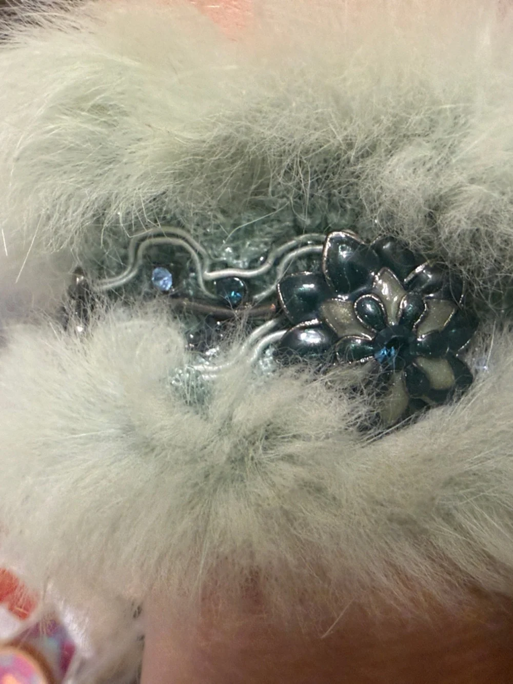 Fluffy Mint Green Fur RhinestoneFlowers Bracelet - Unbranded